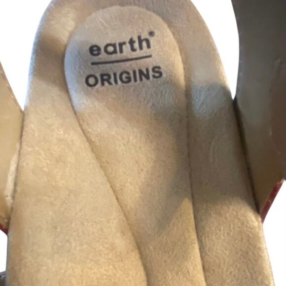 Earth Origins Brenda Red Cutout Mary Jane Comfort Flats Sandals Women’s 7M - Picture 7 of 7